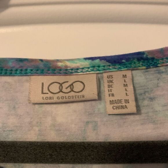 Logo by Lori Goldstein tunic / top.  Size: M.  NWOT. - Picture 2 of 3